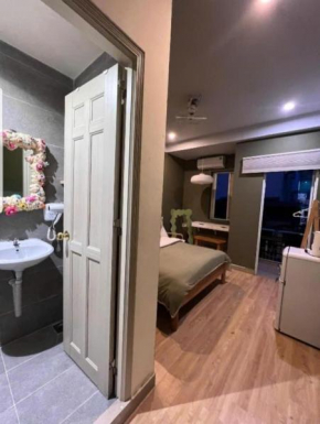 CROWNE MEOW BÙI VIỆN HOTEl 2
